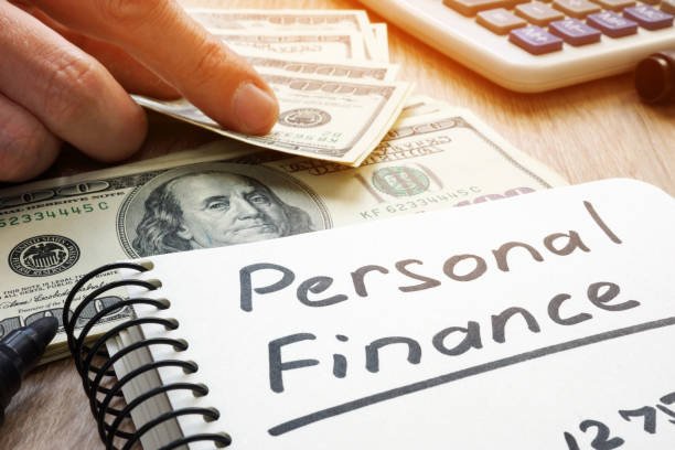 Best  personal finance tips that can help manage money  in 2026